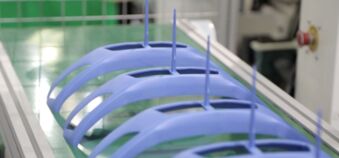 使用ExxonMobil™ 聚丙烯注塑高质量保险杠