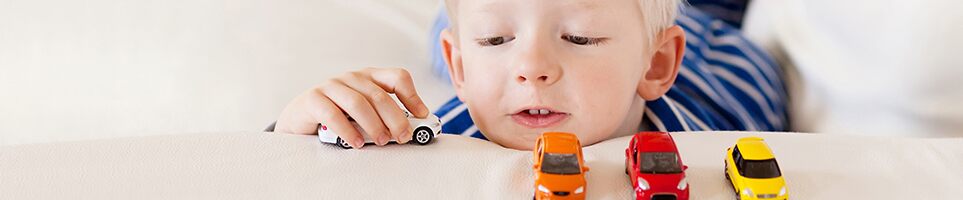 增塑剂法规 - 玩具车照片